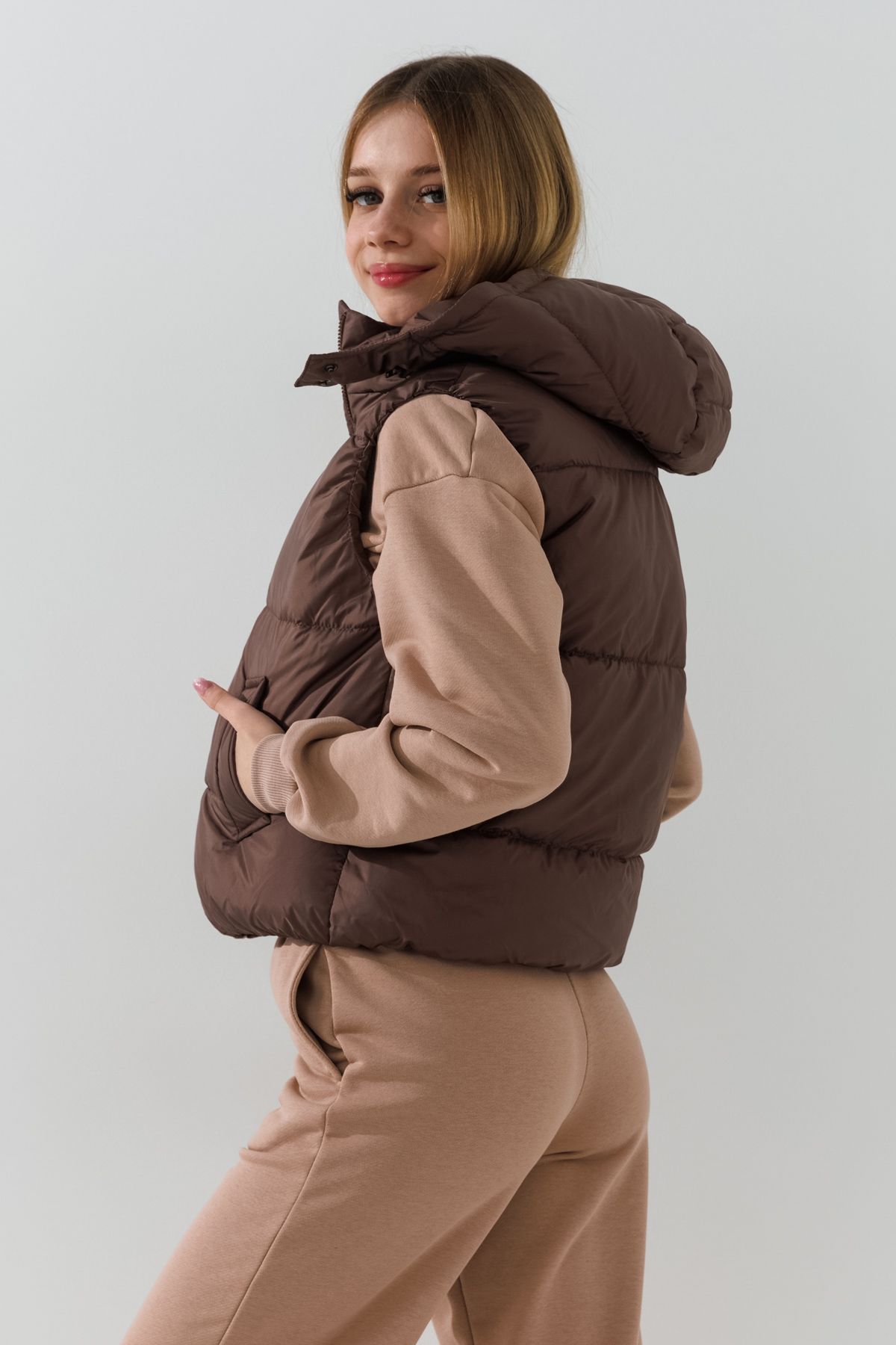 Жилет утеплений для дівчинки LAWA GBC02332 122 см Шоколад  Фото №3